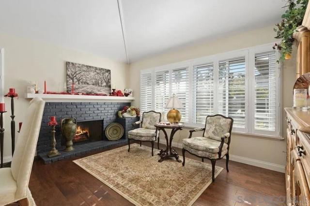 3868 Avenida Feliz, Rancho Santa Fe CA: https://media.crmls.org/mediaz/f8ed3c19-10d4-4622-8add-68dad5304f68.jpg