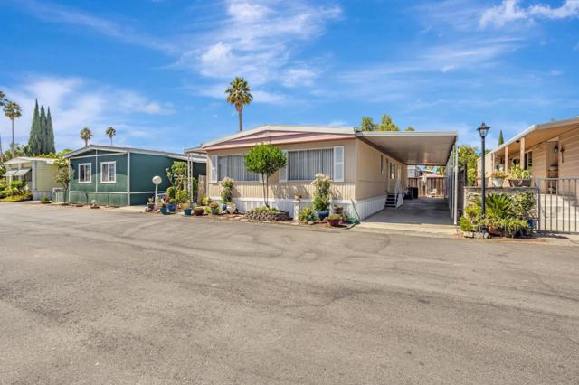 3637 Snell Avenue, San Jose CA: https://media.crmls.org/mediaz/f8ed4522-5995-40f4-adaa-5428c6a9944b.jpg