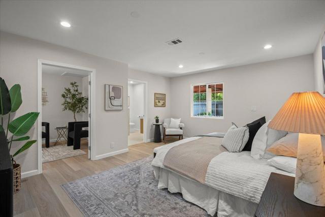 586 Burgoyne Street, Mountain View CA: https://media.crmls.org/mediaz/f8ed7103-2dec-415f-b6a2-b200e1728aa6.jpg