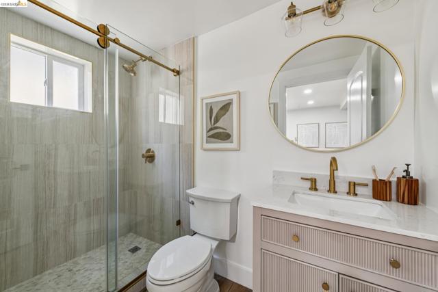 Image 36 of 54 For 7807 Outlook Ave