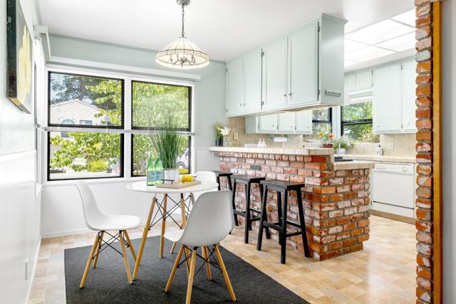 411 Alta Vista Dr, Santa Cruz CA: https://media.crmls.org/mediaz/f8ede65c-0f28-4f31-b7f8-ecc6503f8449.jpg