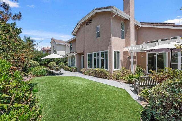 12722 Sandy Crest Ct, San Diego CA: https://media.crmls.org/mediaz/f8ee4d41-1a44-4362-9915-9f175ef875cb.jpg