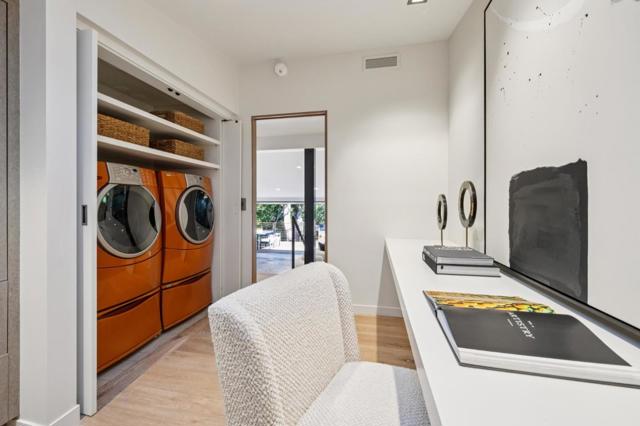 22 Grove Drive, Portola Valley CA: https://media.crmls.org/mediaz/f8ef6bb1-fdb2-4161-bdb3-8d48b38ec128.jpg