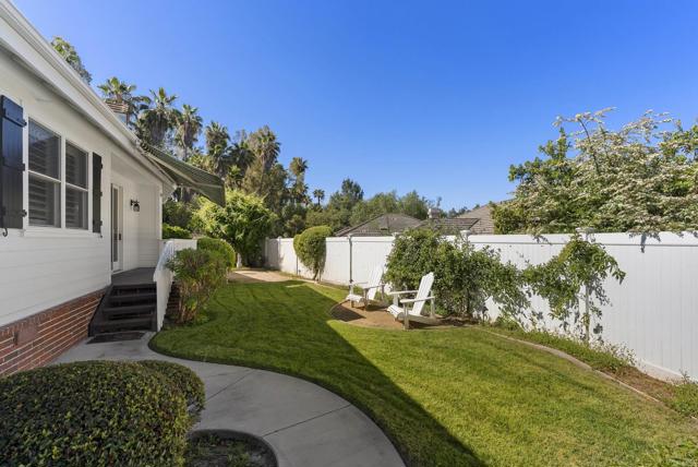 16631 Valle Verde Rd, Poway CA: https://media.crmls.org/mediaz/f8ef6f25-eadf-4dc4-a779-62d1466930b1.jpg