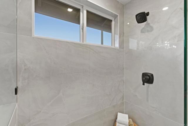 Detail Gallery Image 34 of 41 For 2002 Ladera Ct, Carlsbad,  CA 92009 - 4 Beds | 2 Baths