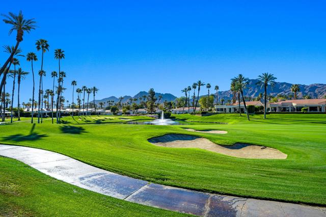 75315 Saint Andrews Court, Indian Wells CA: https://media.crmls.org/mediaz/f8f03388-e75e-430c-8b39-0b6979f84f8b.jpg
