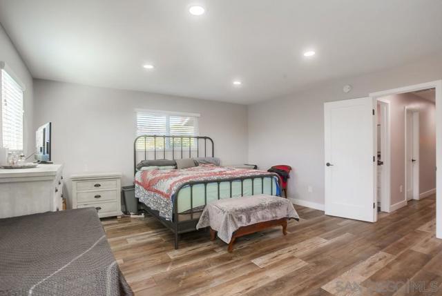 2035 Camino Cantera, Vista CA: https://media.crmls.org/mediaz/f8f046ff-ac25-40fd-acf8-7b8a7430d82e.jpg