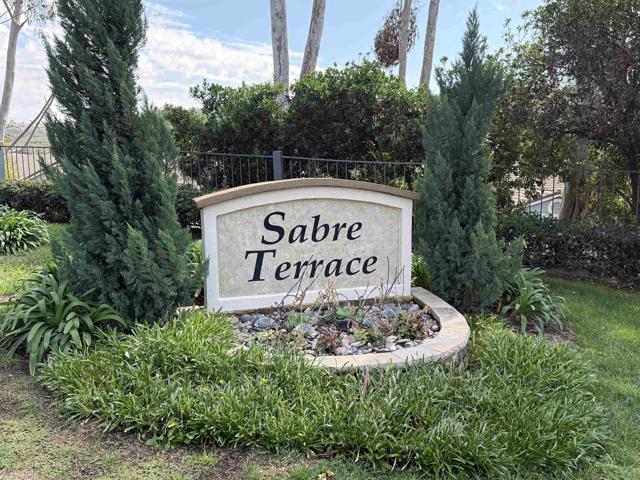 12530 Heatherton Ct, San Diego CA: https://media.crmls.org/mediaz/f8f1c9ac-0912-4195-830d-689dfd87b8fd.jpg