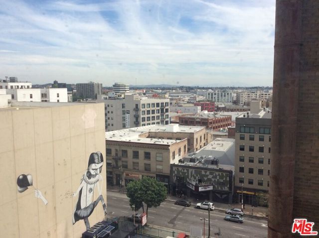 460 S Spring Street, Los Angeles CA: https://media.crmls.org/mediaz/f8f271d5-5b7b-4a5b-b7b2-d3c7bebb4586.jpg