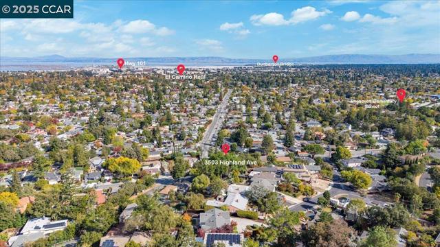 3503 Highland Ave, Redwood City CA: https://media.crmls.org/mediaz/f8f28fd6-e1b2-4334-8695-8235d3a3ce5b.jpg