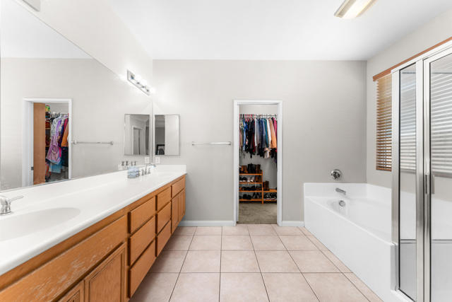 80722 Diamondback Trail, Indio CA: https://media.crmls.org/mediaz/f8f2cb7c-b94a-46fa-8b96-0a165500e10d.jpg