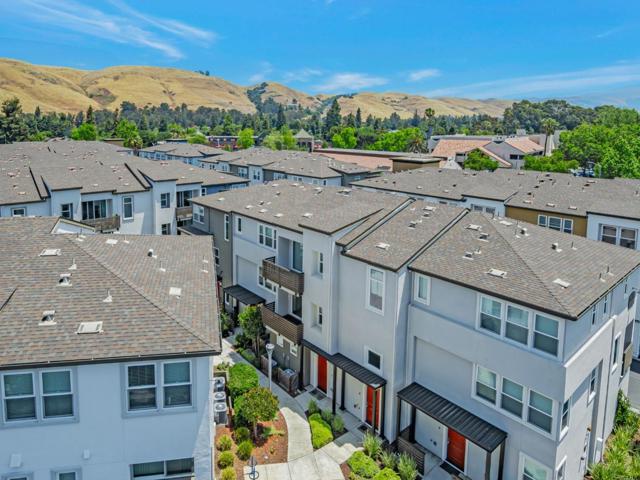 211 Spire, Fremont CA: https://media.crmls.org/mediaz/f8f3ed9b-e7b0-4c6f-ad65-9c91ee02c584.jpg