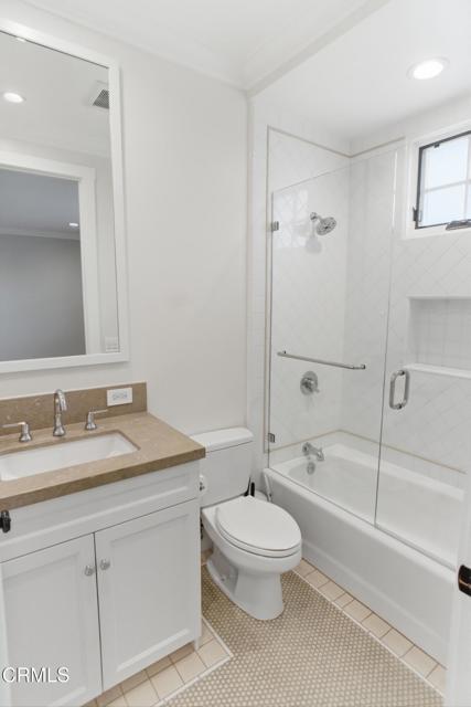 5 Bed Home for Sale in Los Angeles, California
