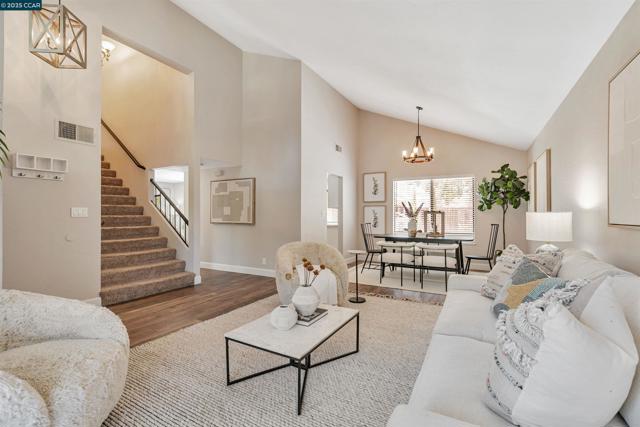 2329 Sweetwater Dr, Martinez CA: https://media.crmls.org/mediaz/f8f54ea2-9281-4ca0-8f95-b258c3aa39b9.jpg