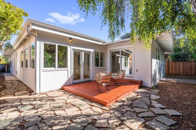 506 Bayview Drive, Aptos CA: https://media.crmls.org/mediaz/f8f5536e-89bf-4b7d-b0c3-84422060236c.jpg