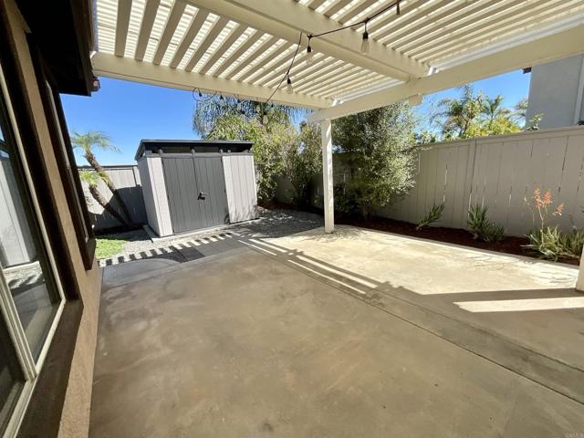 7860 Paseo Tulipero, Carlsbad CA: https://media.crmls.org/mediaz/f8f5d0ab-67fd-4a71-a3f3-0a2403f10fd4.jpg
