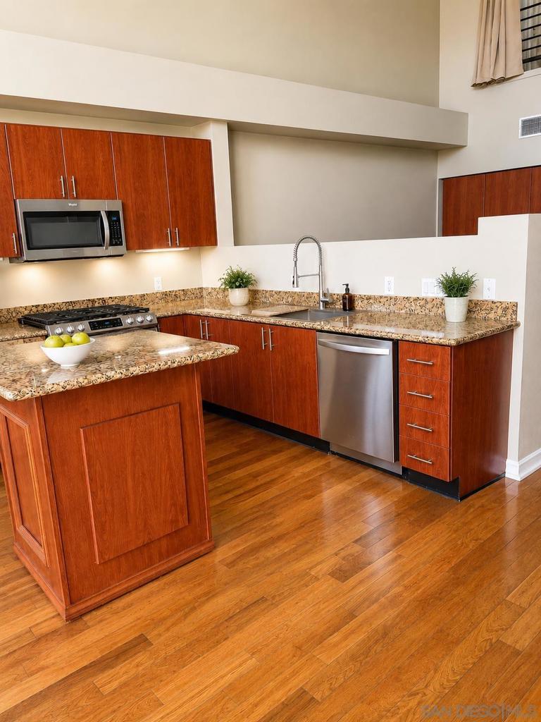 1465 C Street - photo 5