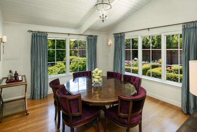 343 Lloyden Park Lane, Atherton CA: https://media.crmls.org/mediaz/f8f6493d-b46a-4649-9cba-1e992e7d1eb6.jpg