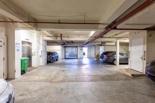 1800 Turk Street, San Francisco CA: https://media.crmls.org/mediaz/f8f68a1d-35cd-4abb-b77f-1796fe0fccbb.jpg