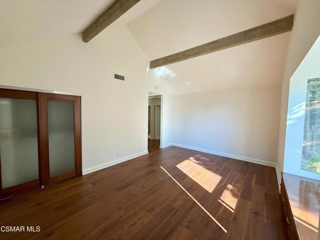 829 Sorrelwood Court, Westlake Village CA: https://media.crmls.org/mediaz/f8f7aaaf-7cd2-46e0-ba61-12db28db9ccd.jpg