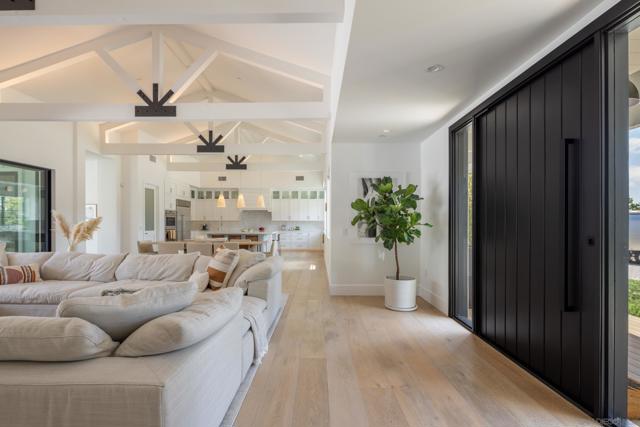 16827 Via De La Valle, Rancho Santa Fe CA: https://media.crmls.org/mediaz/f8f7cd1a-c048-4a6f-9749-c25e4739cbe6.jpg