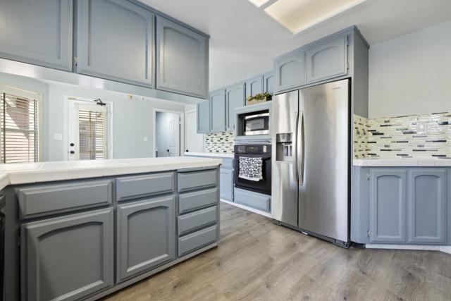 Image 12 of 40 For 2604 Snyder Avenue