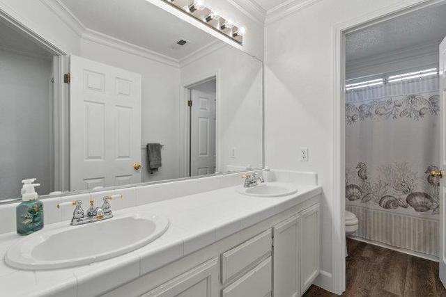 1650 Mimosa Street, Hollister CA: https://media.crmls.org/mediaz/f8f85fb0-8fde-432d-b710-a0314da76303.jpg