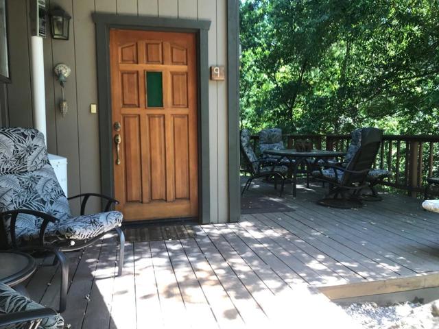 20600 Aldercroft, Los Gatos CA: https://media.crmls.org/mediaz/f8f91571-cdf9-4780-9783-e73cb53803e0.jpg