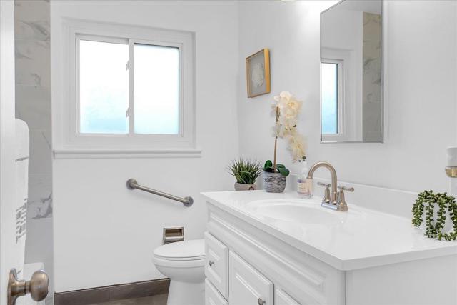 1140 Palm Avenue, Seaside CA: https://media.crmls.org/mediaz/f8f93b77-b997-406a-8dd1-4230f56b281f.jpg