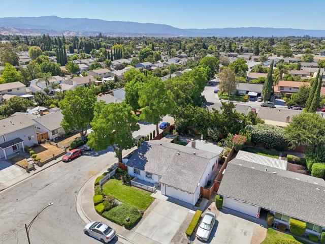 5195 Calicowood Place, San Jose CA: https://media.crmls.org/mediaz/f8fa8cb8-384d-4d77-bf91-e7fc426620de.jpg