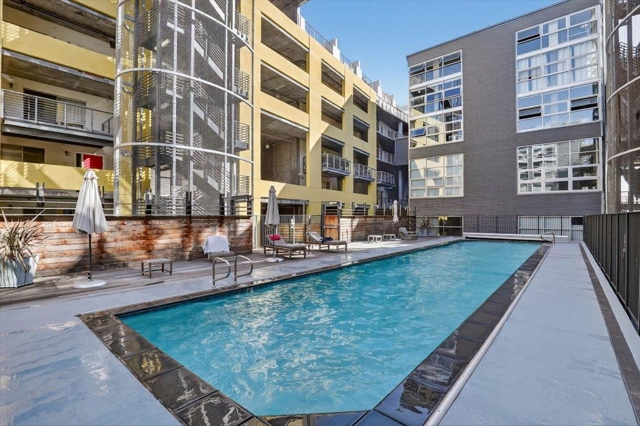 311 Oak St, Oakland CA: https://media.crmls.org/mediaz/f8fa929b-e39d-4a23-8fa9-32221609c981.jpg