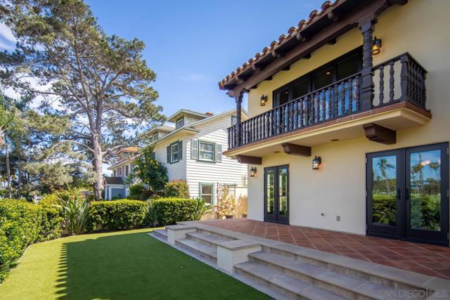 650 Glorietta Blvd, Coronado CA: https://media.crmls.org/mediaz/f8fbdeb5-eeb6-4dfb-8427-0d8205e9895e.jpg