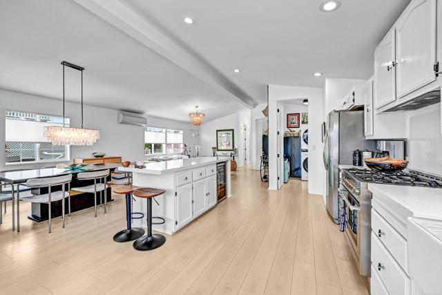 6503 Friendly Place, Carlsbad CA: https://media.crmls.org/mediaz/f8fbfc43-86f1-479e-b0ab-f929273f076f.jpg