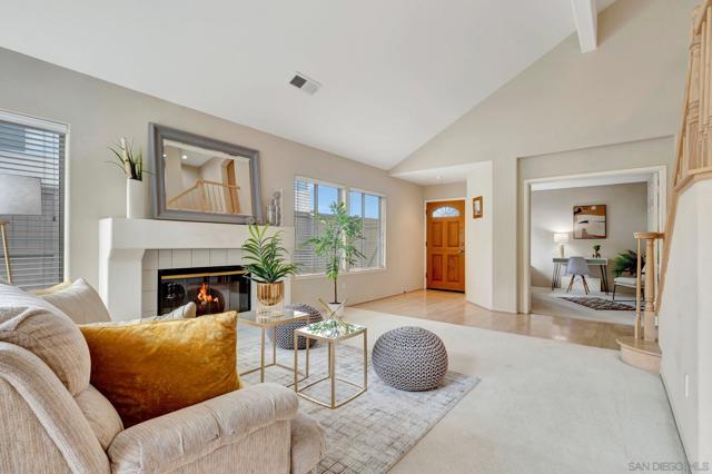 11515 Corte Playa Las Brisas, San Diego CA: https://media.crmls.org/mediaz/f8fc4a8c-707c-4aea-91e9-435c66489e0a.jpg