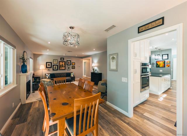 16482 Roca Dr, San Diego CA: https://media.crmls.org/mediaz/f8fd8a05-413b-4ae9-997f-f7ba943ae99a.jpg