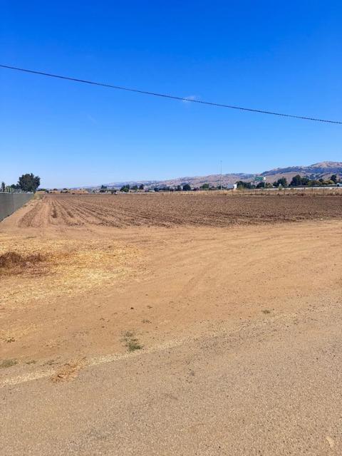 0 APN 835-07-018 and APN 835-07-019 Avenue, Gilroy CA: https://media.crmls.org/mediaz/f8fdac9f-daf4-4910-a464-cdd216596a19.jpg