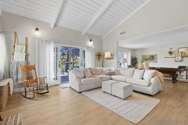 17915 Mark Lee Dr, Jamul CA: https://media.crmls.org/mediaz/f8fe9a58-b094-4c6d-9b99-6b9968d5b28e.jpg