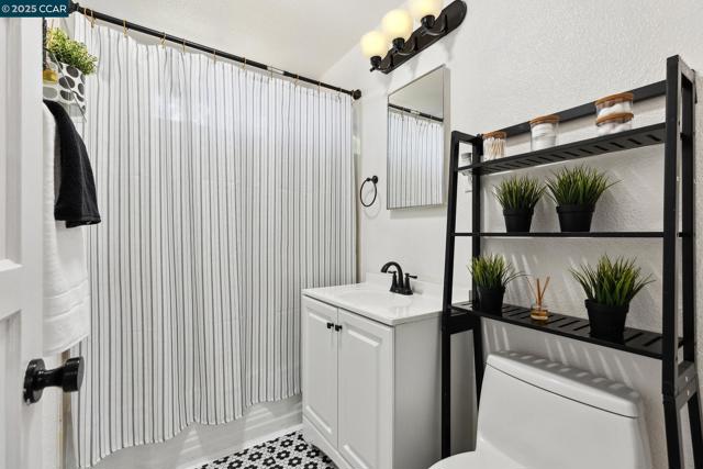 10 pendegast st., Woodland CA: https://media.crmls.org/mediaz/f8ff8f32-f783-4032-8658-acb528d5208e.jpg