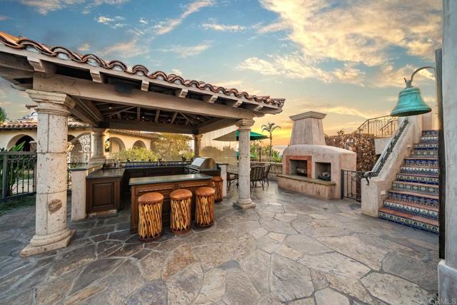 4652 Resmar Road, La Mesa CA: https://media.crmls.org/mediaz/f8ffb645-2eb1-4a75-b8bd-795a9c6fb97f.jpg