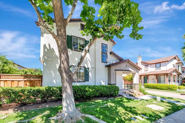 2829 Rubino Circle, San Jose CA: https://media.crmls.org/mediaz/f8ffca09-a2ae-4e27-ad51-bc95435a8fd9.jpg