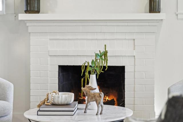 2149 High Street, Palo Alto CA: https://media.crmls.org/mediaz/f9002563-c693-4cc4-af96-1b96b48a48c1.jpg