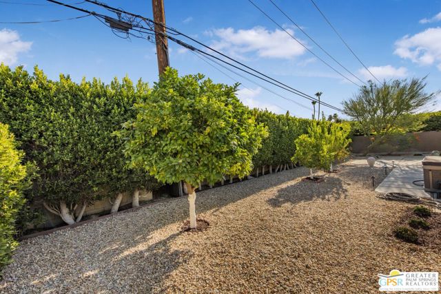 73940 Mountain View Avenue, Palm Desert CA: https://media.crmls.org/mediaz/f90031f1-9097-4554-9901-56fce79f47df.jpg