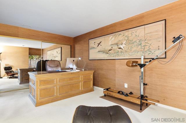 1059 Hymettus Ave, Encinitas CA: https://media.crmls.org/mediaz/f900a8b8-c03c-4ef0-8e75-6629ee70d323.jpg