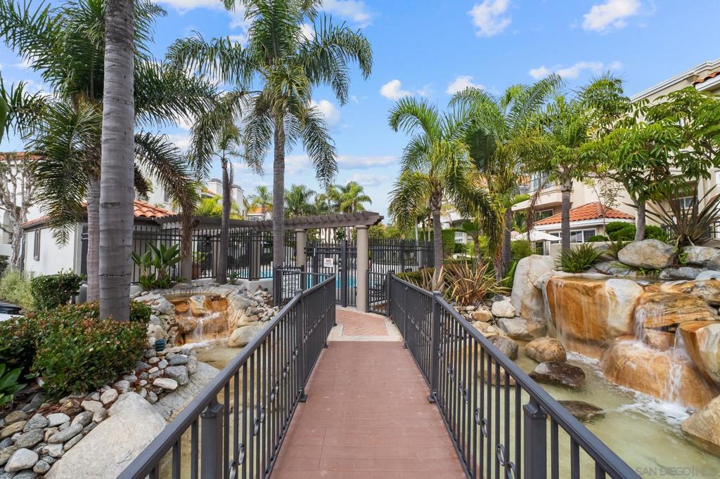 MLS #250044118SD image #36