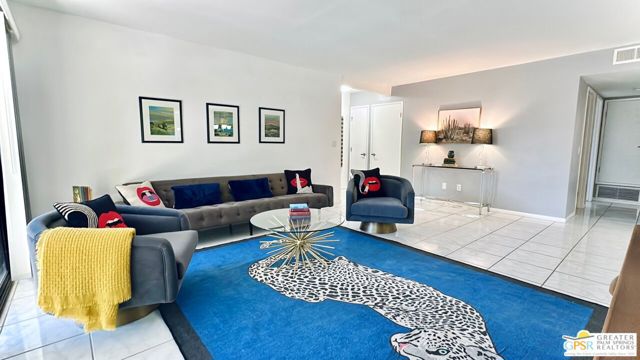 3155 E Ramon Road, Palm Springs CA: https://media.crmls.org/mediaz/f9011c3c-fde2-4f01-8c6e-b8baee1e1e57.jpg