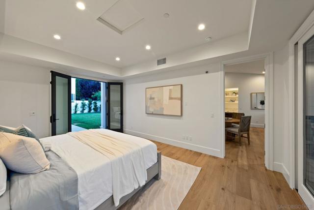 910 Balboa, Coronado CA: https://media.crmls.org/mediaz/f9012305-a893-4235-9e70-48cf57af1c9a.jpg
