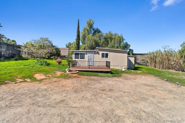 Image 5 of 41 For 11816 Waterhill Rd