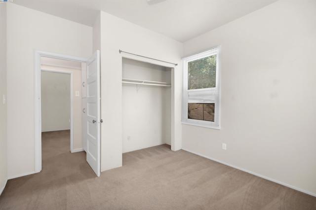75 Kilkare Rd, Sunol CA: https://media.crmls.org/mediaz/f9021132-adb3-4543-bfde-90a86f6e5c2b.jpg