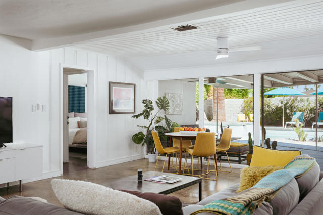 748 N Calle Rolph, Palm Springs, CA 92262