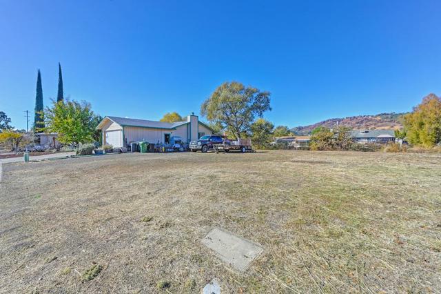 601 Bass Lane, Clearlake Oaks CA: https://media.crmls.org/mediaz/f902df32-18a5-47ca-a653-4f3cac742793.jpg